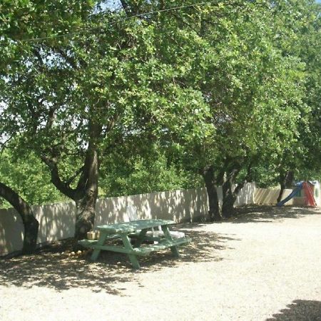 Bed and Breakfast Les Chenes De Da-Li Lezignan-la-Cebe Exterior foto